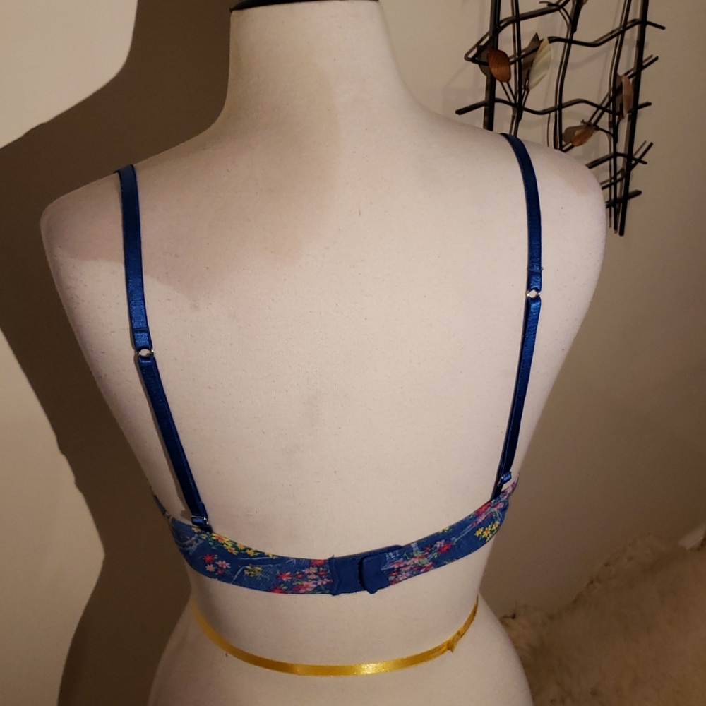 2 bras - Picture 6 of 16
